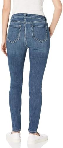 31234-b22wL._AC_.jpg Amazon Essentials Women's Mid-Rise Stretchy Skinny Jean