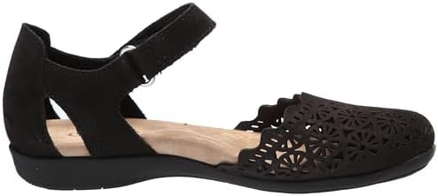 31VkmP1H6ZL._AC_.jpg Earth Women's Bronnie Flat Sandal
