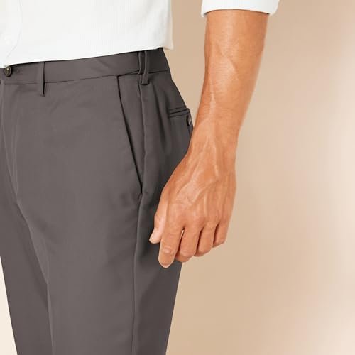 Amazon Essentials Men's Classic-Fit Expandable-Waist Flat-Front Dress Pant