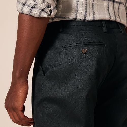 41nZtXDTNLL._AC_.jpg Amazon Essentials Men's Classic-Fit Wrinkle-Resistant Flat-Front Chino Pant (Available in Big & Tall)